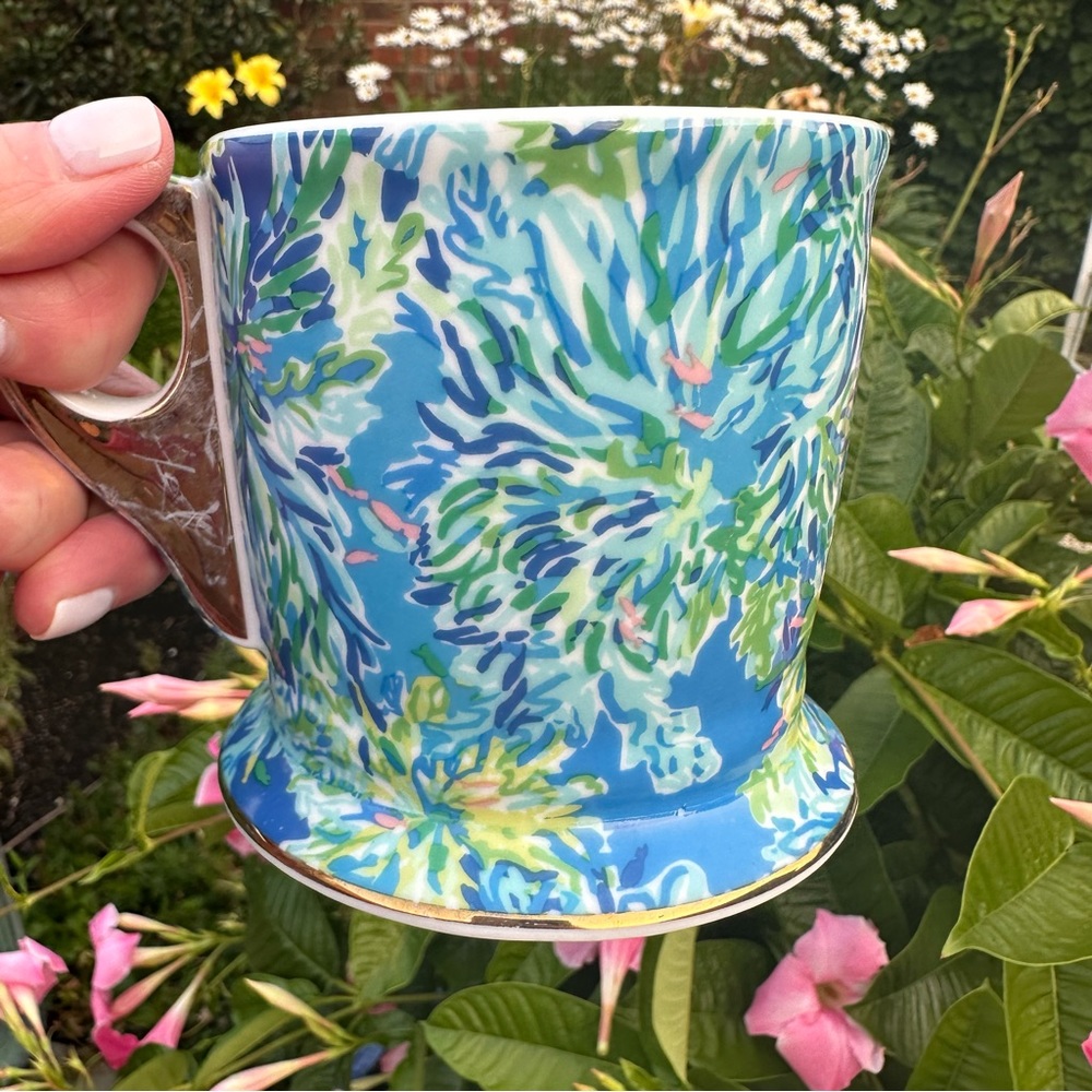 Lilly Pulitzer Wade & Sea Ceramic Mug Blue Green Gold